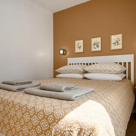 Nyaraló Maison La Mirabelle *